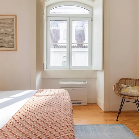 Downtown Sleek By Lovelystay Lisbon