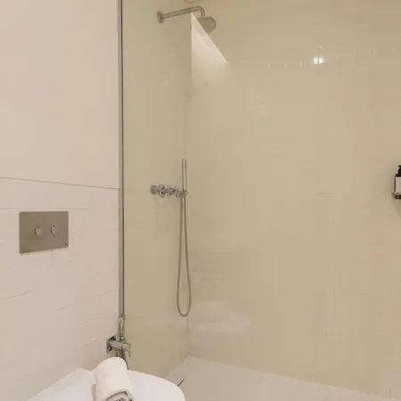 Apartamento Downtown Sleek By Lovelystay